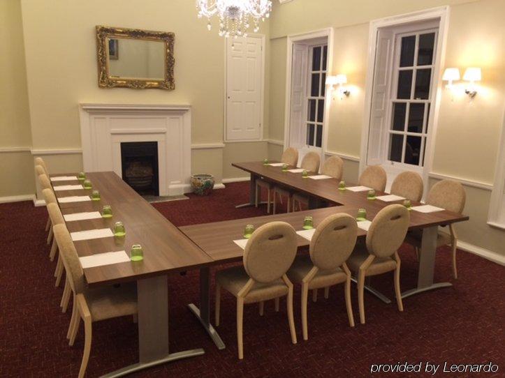 Champneys Henlow Exteriör bild